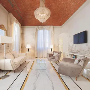 4* Ξενοδοχείο Embassy